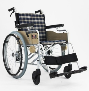[미키코리아]  알루미늄 휠체어 MADE-2DP [장애인보조기기] 보호자브레이크 통타이어 중량 14.2Kg 일반형